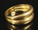 BELO ANEL EM OURO 18K . ARO 18.  5,37 G