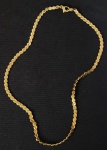 BELISSIMO COLAR EM OURO 18K . FORMA CONJUNTO COM A PULSEIRA APREGOADA NO LOTE A SEGUIR. 40 CM DE COMPRIMENTO. 21,72 G