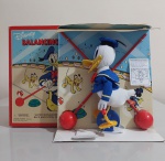 Brinquedo Disney Balancing Pato Donald está na caixa lacrado ainda, como novo.