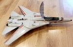Comandos em Ação Caça F14Faltando partes, brinquedo precisa de algum restauro.Medidas 58 cm largua x 10 cm altura x 58 cm comprimento