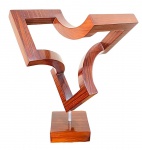 JOAQUIM TENREIRO - (1906, Gouveia, Portugal - 1992, Itapira, São Paulo) - Escultura em madeira  nobr
