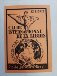 Biblioteca PREFEITO DO DISTRITO FERERAL (Rio de Janeiro) 1947 -1951. MARECHAL ANGELO MENDES DE MORAES ( 1896 - 1990)  e   coleção de ALBERTO LIMA  (1898 - 1971) RARO 1 EX - LIBRIS , pertence a uma das maiores e mais importantes coleções de EX- LIBRIS do Brasil, foi usado  na 1 Exposição Municipal de Ex - Libris do Distrito Federal ( Rio de Janeiro)  em 1949. pertenceu a coleção pessoal do grande ALBERTO LIMA, e foi  reunida, catalogada  e presenteada especialmente ao Prefeito do Então Distrito Federal,  OPORTUNIDADE ÚNICA de ter parte dessa coleção histórica.