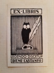 Biblioteca PREFEITO DO DISTRITO FERERAL (Rio de Janeiro) 1947 -1951. MARECHAL ANGELO MENDES DE MORAES ( 1896 - 1990)  e   coleção de ALBERTO LIMA  (1898 - 1971) RARO 1 EX - LIBRIS , pertence a uma das maiores e mais importantes coleções de EX- LIBRIS do Brasil, foi usado  na 1 Exposição Municipal de Ex - Libris do Distrito Federal ( Rio de Janeiro)  em 1949. pertenceu a coleção pessoal do grande ALBERTO LIMA, e foi  reunida, catalogada  e presenteada especialmente ao Prefeito do Então Distrito Federal,  OPORTUNIDADE ÚNICA de ter parte dessa coleção histórica.