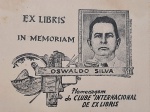 Biblioteca PREFEITO DO DISTRITO FERERAL (Rio de Janeiro) 1947 -1951. MARECHAL ANGELO MENDES DE MORAES ( 1896 - 1990)  e   coleção de ALBERTO LIMA  (1898 - 1971) RARO 1 EX - LIBRIS , pertence a uma das maiores e mais importantes coleções de EX- LIBRIS do Brasil, foi usado  na 1 Exposição Municipal de Ex - Libris do Distrito Federal ( Rio de Janeiro)  em 1949. pertenceu a coleção pessoal do grande ALBERTO LIMA, e foi  reunida, catalogada  e presenteada especialmente ao Prefeito do Então Distrito Federal,  OPORTUNIDADE ÚNICA de ter parte dessa coleção histórica.