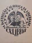 Biblioteca PREFEITO DO DISTRITO FERERAL (Rio de Janeiro) 1947 -1951. MARECHAL ANGELO MENDES DE MORAES ( 1896 - 1990)  e   coleção de ALBERTO LIMA  (1898 - 1971) RARO  1EX - LIBRIS , pertence a uma das maiores e mais importantes coleções de EX- LIBRIS do Brasil, foi usado  na 1 Exposição Municipal de Ex - Libris do Distrito Federal ( Rio de Janeiro)  em 1949. pertenceu a coleção pessoal do grande ALBERTO LIMA, e foi  reunida, catalogada  e presenteada especialmente ao Prefeito do Então Distrito Federal,  OPORTUNIDADE ÚNICA de ter parte dessa coleção histórica.