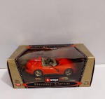 Miniatura de metal, escal 1:24 Dodge Viper , RT/10 1992 Burago Vip Collection, edição rara de se encontrar. Está em caixa original e ainda lacrado na base de plástico.