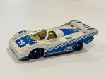 Maisto - Edição especial produzida na china branco e azul Porsche 956 carro de corrida - escala 1/64