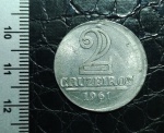 BRASIL - MOEDA DE 2 CRUZEIROS 1961 - COM LINDO BONÉ (DEFEITO NA CUNHAGEM) ESTADO MBC