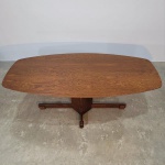 Autor desconhecido - Espetacular mesa de jantar anos 60, executada em compensado folheado e parte de