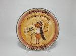 Prato boa lembrança em cerâmica ESCH CAFÉ - RIO 2004. Picadinho do Barão. Mede 26 cm de diâmetro.