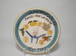 Prato boa lembrança em cerâmica QUADRIFOGLIO - RIO 2004. Ravioli Per La Festa. Mede 26 cm de diâmetro.