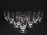 Dez taças de cristal para vinho, com lapidação dedão.