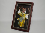 Belíssimo quadro emoldurado em 3D, de origem oriental, representando um guerreiro.