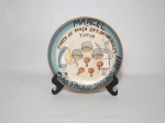 Prato boa lembrança em cerâmica - MARCEL - SÃO PAULO - JARDINS 2004 - Torta de Maçã des Demoiselles Tatin, mede 26 cm de diâmetro.