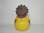Arte Popular - escultura de barro cozido representando uma mulher. Mede 33 cm de altura.