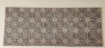 Batik de Bali nas cores bege e preto, Produzido artesanalmente. Década de 40. Emoldurado. 103 x 253cm.