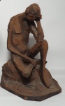 DIVINO (Goiás) - "Pensador" Escultura em barro cozido. Assinado. Alt. 31cm.