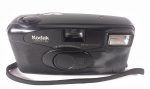 Câmera fotográfica KODAK, modelo Motor, na capa original, não testada e sem garantia de funcionamento.