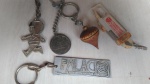 Colecionismo: lote com cinco (5) chaveiros antigos para coleção, vide detalhe na foto.