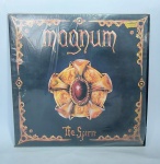 LP - Conservado e original disco álbum duplo de vinil - MAGNUM - THE SPIRIT - Ano: 1991 - POLYDOR - Medida: 31 cm x 31 cm.