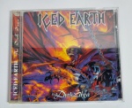 CD - Conservado e original COMPACT DISC - ICED EARTH - THE DARK SAGA - Ano: 1996 - Acompanha encarte. Medida: 14 cm x 12 cm x 1 cm.