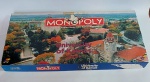 Antigo jogo - MONOPOLY - KU - University of Kansas Edition - Ano: 1998 - Made in USA -Completo - Acondicionado na caixa original, porém com desgaste do tempo, conforme fotos. Medida da caixa: