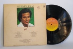 Antigo e Original Disco de Vinil - LP - JULIO IGLESIAS - Hey! - 1980 - Capa dupla com letra das músicas - Conforme fotos - Medida: 31 x 31 cm.