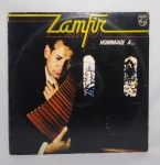 Disco de Vinil - LP  - Original - HOMMAGE A... ZAMFIR - Ano: 1981- Série Luxo - Conforme fotos - Medida: 31 x 31 cm.