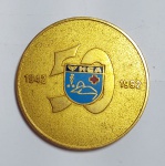 FORÇA AERÉA BRASILEIRA - Linda e rara medalha militar comemorativa 50 anos - 1942/1992 - HCA - Hospital Central da Aeronáutica - Metal dourado com esmalte - Medida: 50 mm de diâmetro x 5 mm espessura.