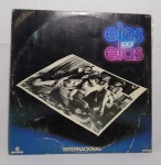 Antigo e Original Disco de Vinil - ELAS POR ELAS - Internacional - Ano: 1982 - Disco em ótimo estado - Possui degastes na capa - Conforme Fotos - Medida: 31 x 31 cm.