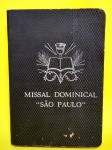 Antigo e raro Livro de bolso - Missal Dominical ''São Paulo'' - Padre B. Veira e D. Pasquarelli - (Missas para todos os domingos e dias santos do ano cristão) - Ano: 1953 - 340 páginas - Medida: 13,5 x 9 cm. Obs: Possui assinatura na primeira página -