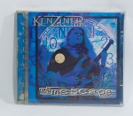 CD - Conservado e original COMPACT DISC - KENZINER - TIMESCAPE - Ano: 1998 - CBS - Acompanha encarte - Observação: Tampa de plástico esta quebrado o fecho - Medida: 14 cm x 12 cm x 1 cm.