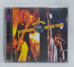 CD - Conservado e original COMPACT DISC - GLENN HUGHES JOE LYNN TURNER - LIVE IN TOKYO - Ano: 2002 - CBS - Acompanha encarte. Medida: 14 cm x 12 cm x 1 cm.