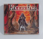 CD - Conservado e original COMPACT DISC - HAMMERFALL - GLORY TO THE BRAVE - Ano: 1997 - CBS - Acompanha encarte. Medida: 14 cm x 12 cm x 1 cm.