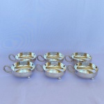 Lote com (6) seis taças para sobremesa em metal espessurado a prata com pegador e pés em bola. Med. 8,5cm de diâmetro