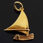 H STERN - Pingente jangada em ouro 18K Peso 1.27  20 mm . 