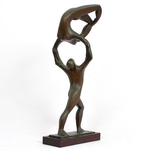 <B>CESCHIATTI, ALFREDO</b><br>(1918-1989)<br>Acrobatas<br>Escultura em bronze<br>Ass. e datado 5-4-55 na base<br>Alt. 55 cm