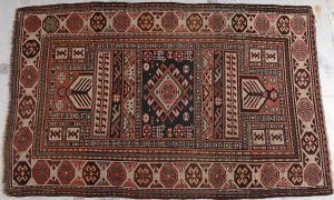 <b>Antigo tapete KASAK</b><br>1,83 x 1,17 m