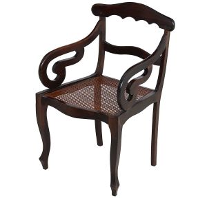 <B>Cadeira</b> brasileira, estilo e época Império, em jacarandá. Estrutura movimentada com braços ditos "rabo de macaco" e pernas recurvadas terminadas em pés de cachimbo. Assento em palhinha original. Acompanha almofada na cor telha. Séc. XIX. Alt. 88 cm