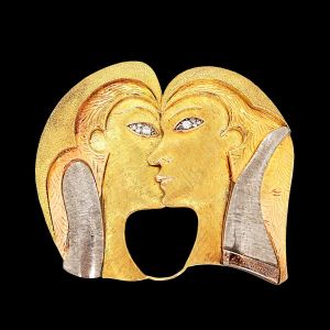 <b>DI CAVALCANTI, EMILIANO</b> (1897-1976) - Excepcional <b>broche</b> em ouro 18k com 2 diamantes maiores nos olhos com peso aproximado de 0,12 ct e 6 pequenos com 0,06 ct. Peso 29,26 gramas. Joalheiro, LUCIEN FINKELSTEIN.