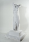 Victor Brecheret - Torso feminino - Escultura em gesso - 80 x 22 x 20 cm - Assinado na peça