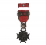 Cruz de Combate 2ª Classe - raríssima condecoração da FEB na Segunda Guerra Mundial. Em prata. Conce