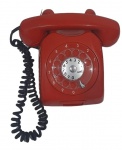 Vintage - Antigo telefone de mesa, vermelho.  Medidas;  22x20x11 cm. Não testado, sem garantias de funcionamento.