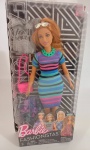 Barbie Fashionistas. Boneca Ruiva Em Vestido Listrado.