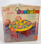 Antigo brinquedo Sala de jantar Bankuka da marca Bandeirante Brinquedo completo. Caixa original, caixa com avarias.