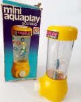 BRINQUEDO - Mini Aquaplay, ESTRELA - Anos 80. Modelo Golfinho - Na caixa original.