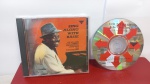 CD COUNT BASIE SING ALONG WITH BASIE   ** MÍDIA EM MUITO BOM ESTADO, ESTOJO COM SINAIS DE USO, MAS NADA GRITANTE, IMPORTADO