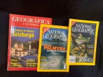 LOTE COM 03 REVISTAS NATIONAL GEOGRAFIC  UNIVERSAL