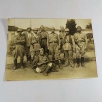 MILITARIA - FOTOGRAFIA Original de Soldados que lutaram na Revolução Constitucionalista de 32. A foto mede 16,8 x 12 centímetros.