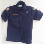 Escotismo – Camisa americana de escoteiro, azul marinho, tamanho jovem médio, 44 de largura x 66 cm de comprimento